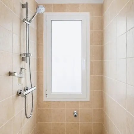 Exclusiva Con Piscina Climatizada Villa